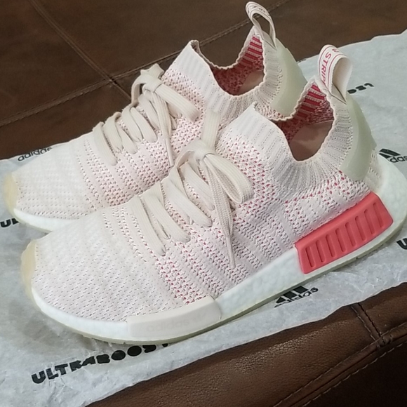 ADIDAS BOOST NMD_R1 STLT PRIMEKNIT SHOES - Picture 3 of 11